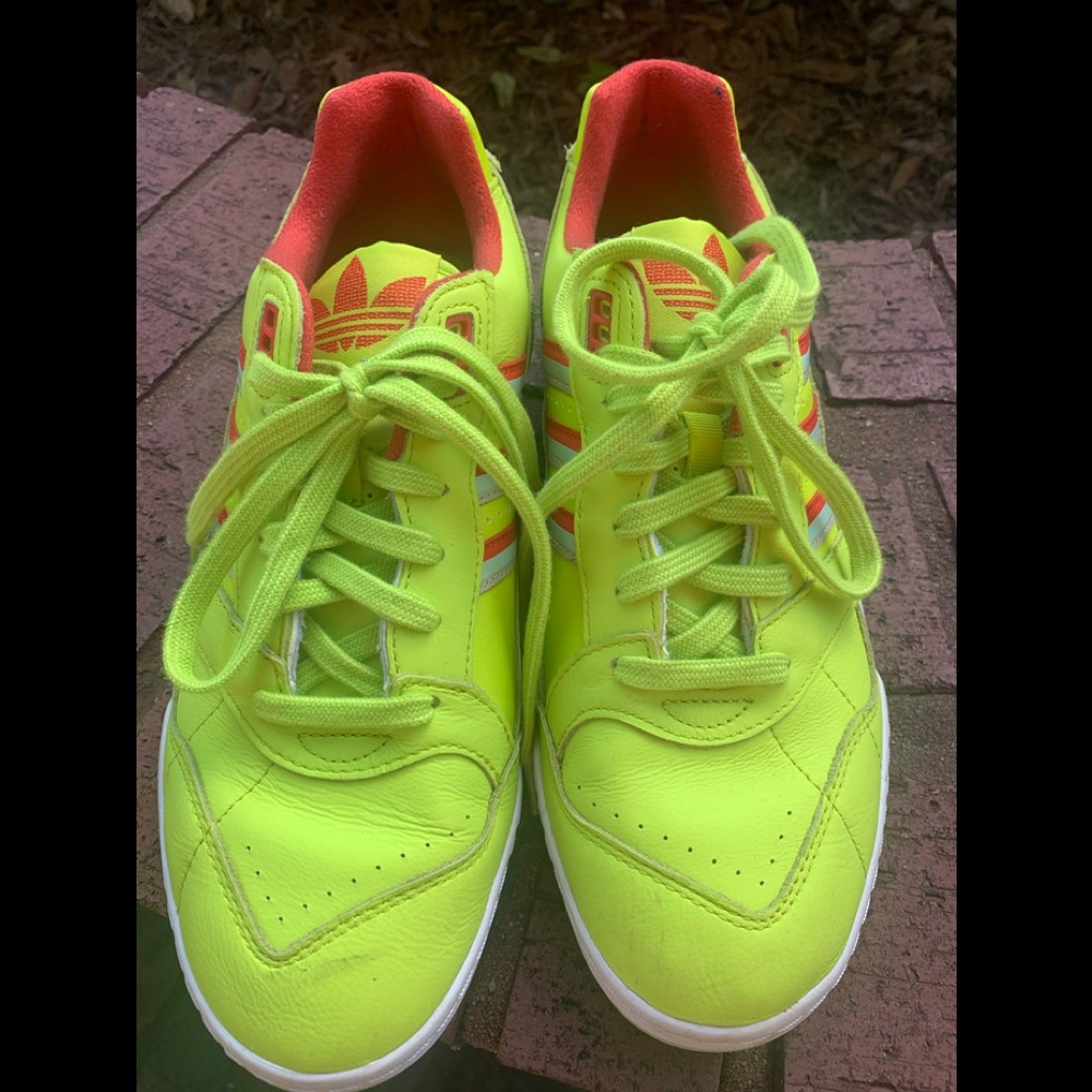 Nearly new Adidas bright yellow